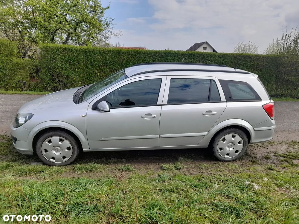 Opel Astra 1.6 Essentia - 14