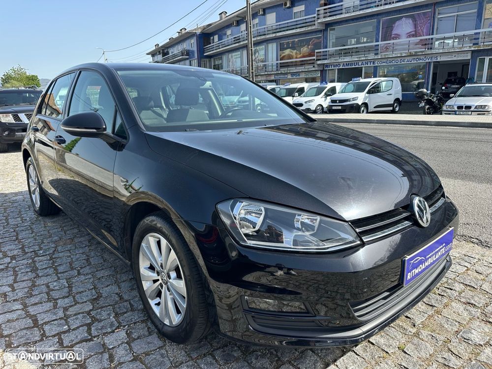 VW Golf 1.6 TDi Confortline - 6