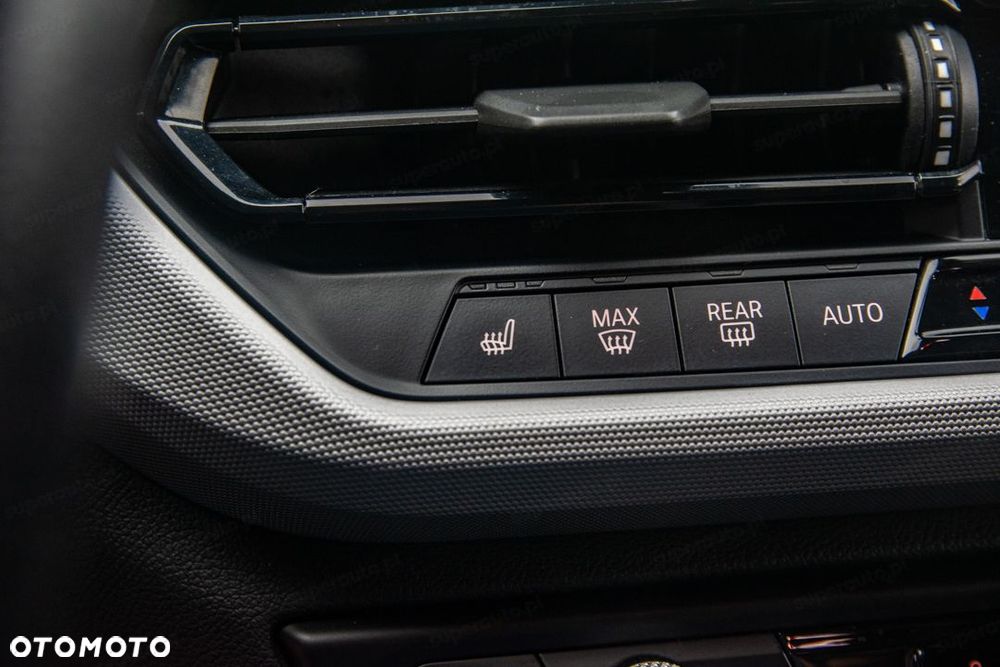 BMW Seria 1 118i Advantage - 22