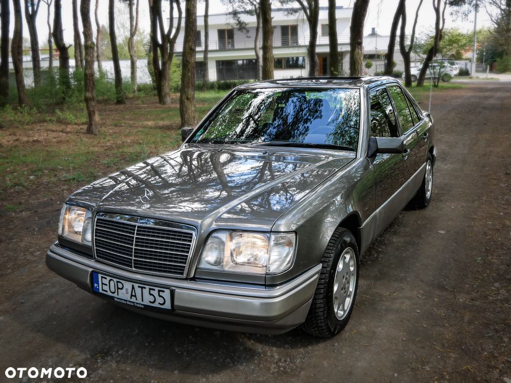 Mercedes-Benz W124 (1984-1993) - 24