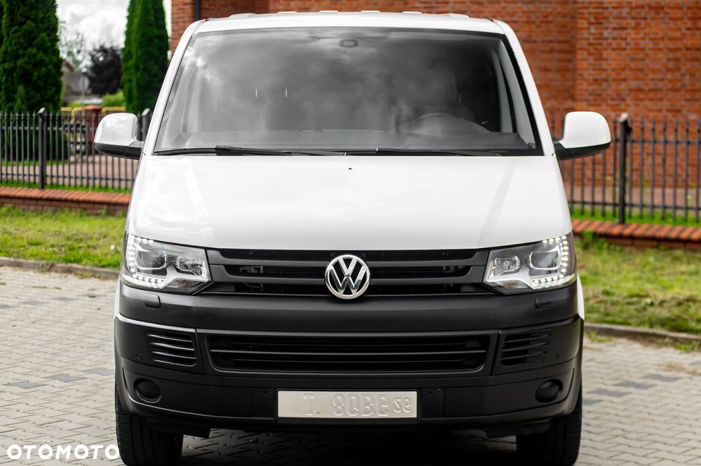 Volkswagen Caravelle - 13