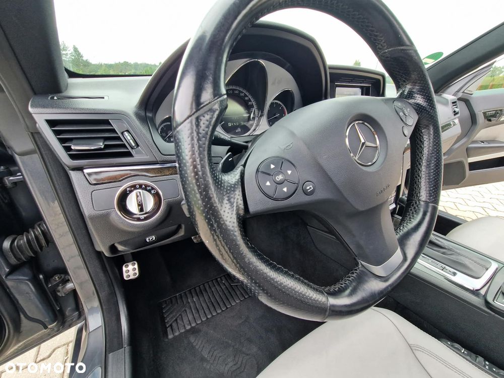 Mercedes-Benz Klasa E 350 CDI DPF BlueEFFICIENCY 7G-TRONIC Avantgarde - 14
