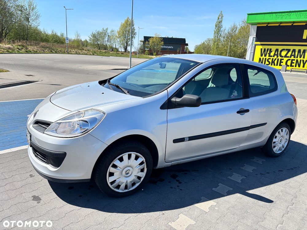 Renault Clio - 6