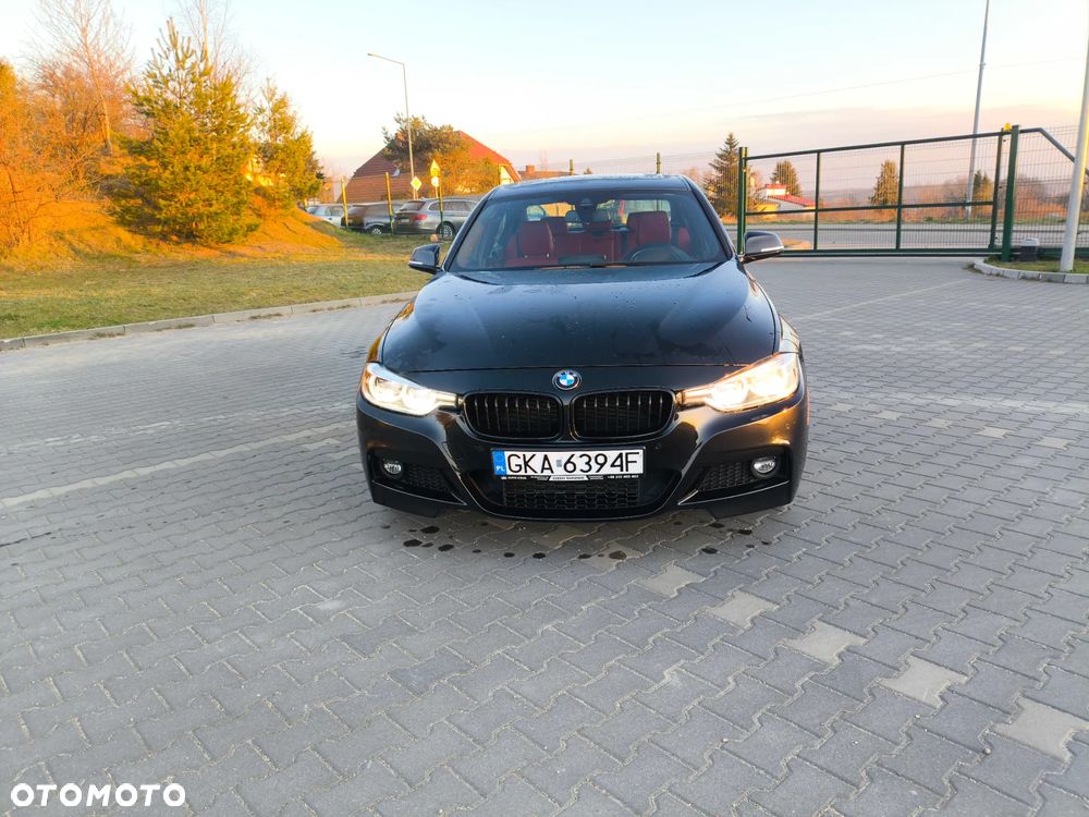 BMW Seria 3 330i xDrive Edition M Sport Shadow - 15