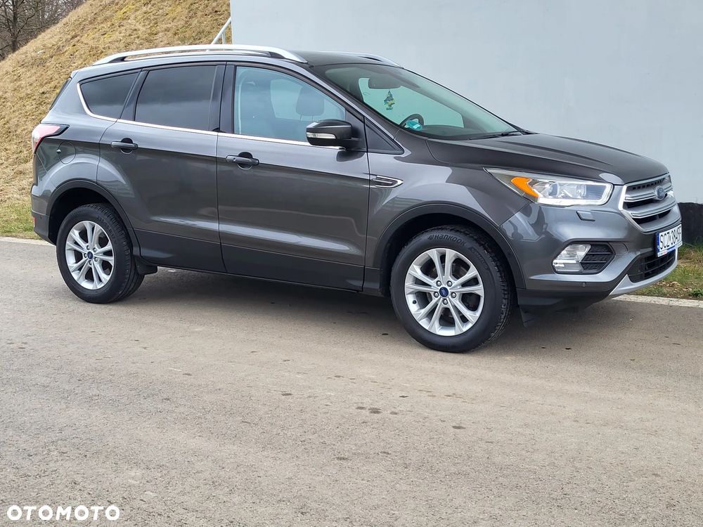 Ford Kuga 1.5 EcoBoost 2x4 Individual - 3