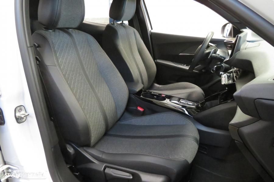 Peugeot 2008 1.2 Hybrid Allure e-DCS6 - 11