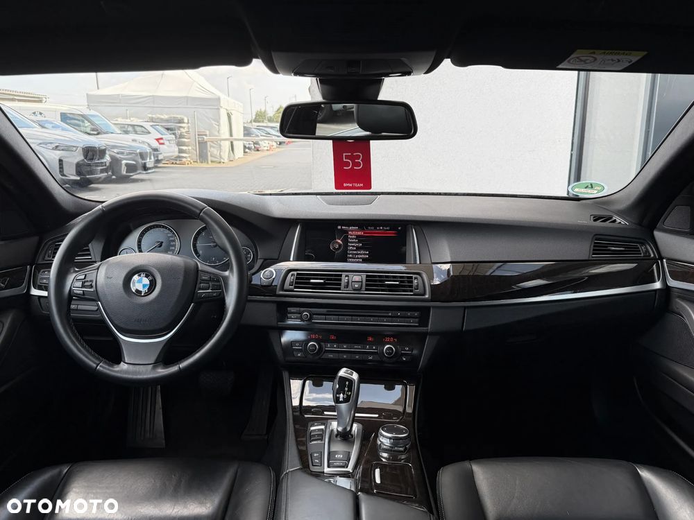 BMW Seria 5 520d xDrive Luxury Line - 17