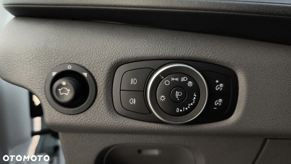 Ford Transit - 19