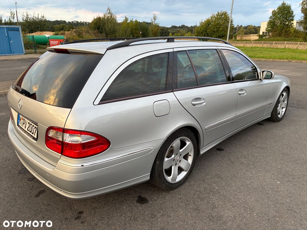Mercedes-Benz Klasa E 320 CDI T Avantgarde - 4