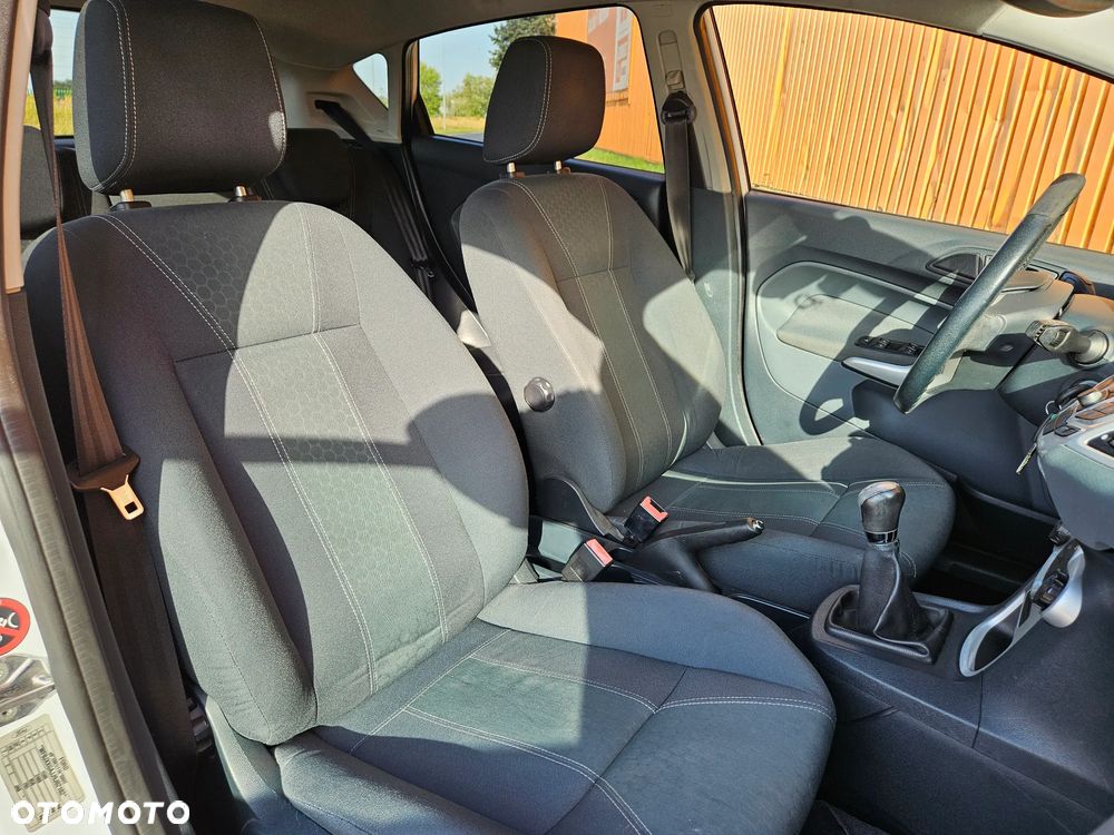 Ford Fiesta 1.6 Ti-VCT Titanium - 12