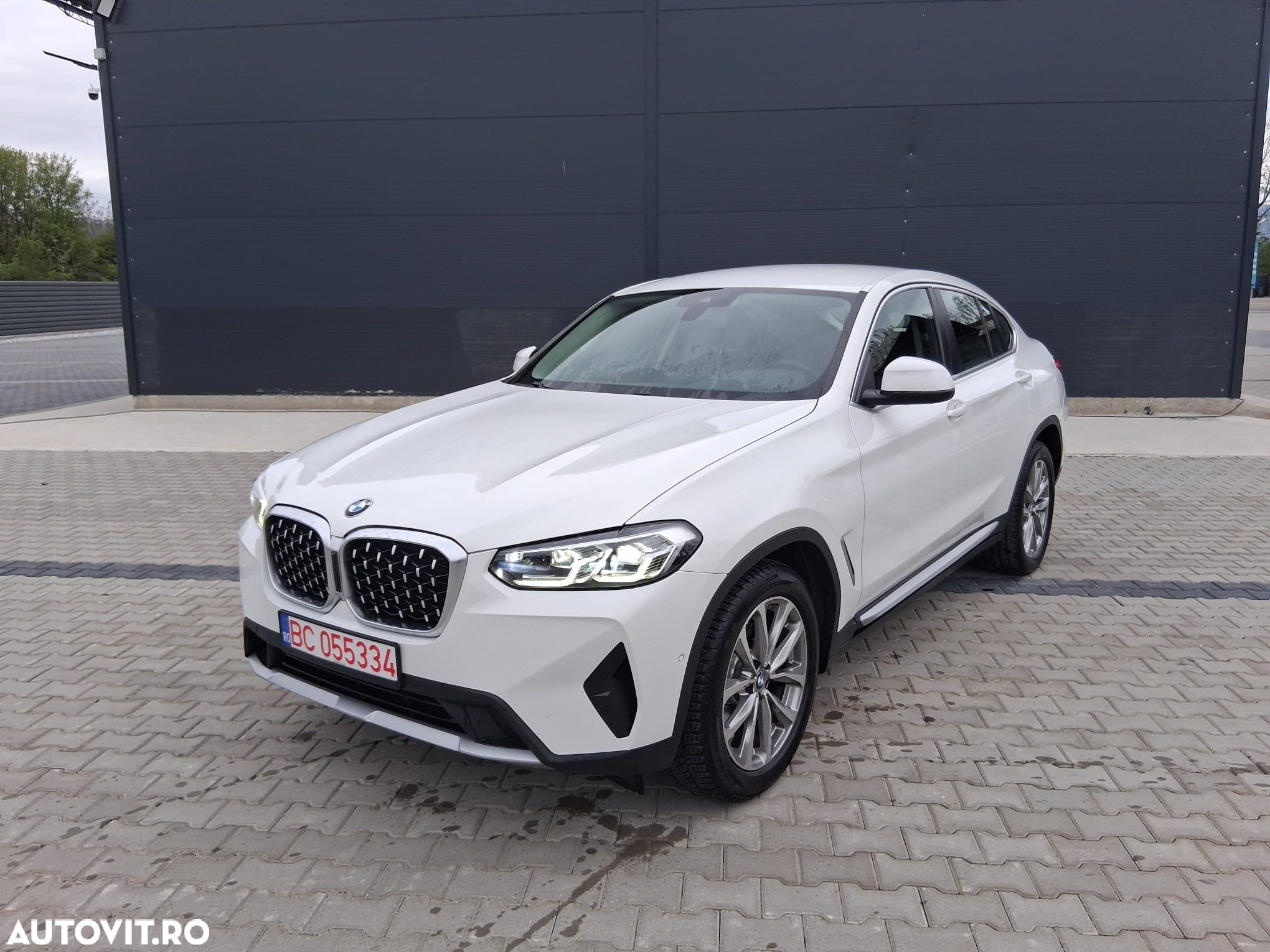 BMW X4 xDrive20i AT MHEV - 1