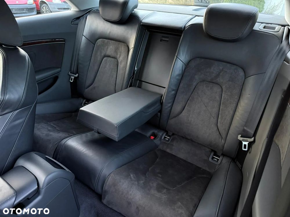 Audi A5 Coupé 2.7 TDI Multitronic - 29