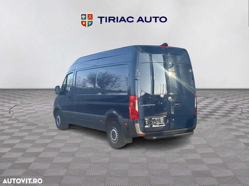 Mercedes-Benz Sprinter - 5