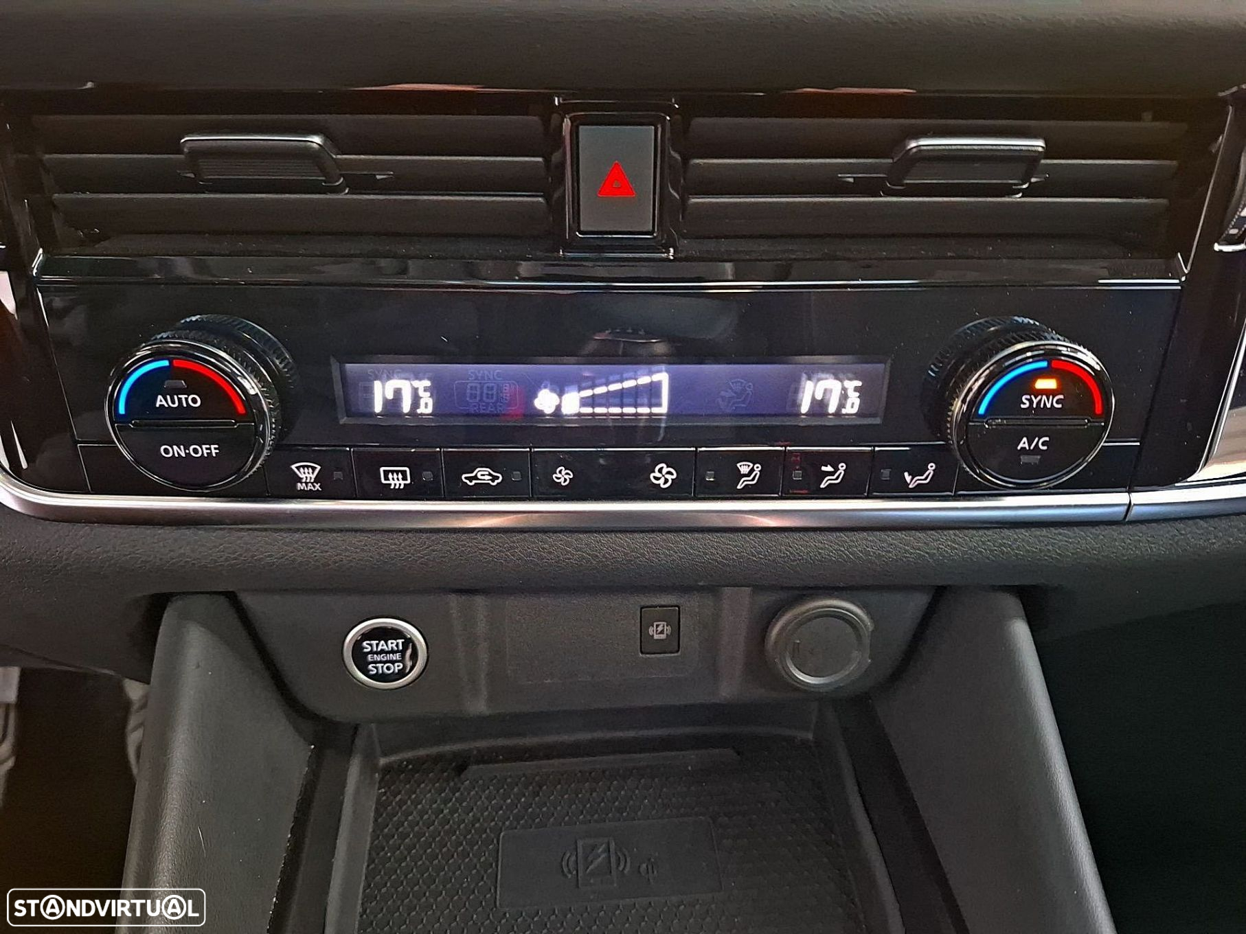 Nissan Qashqai 1.3 DIG-T N-Connecta LED+TT+SKY - 18
