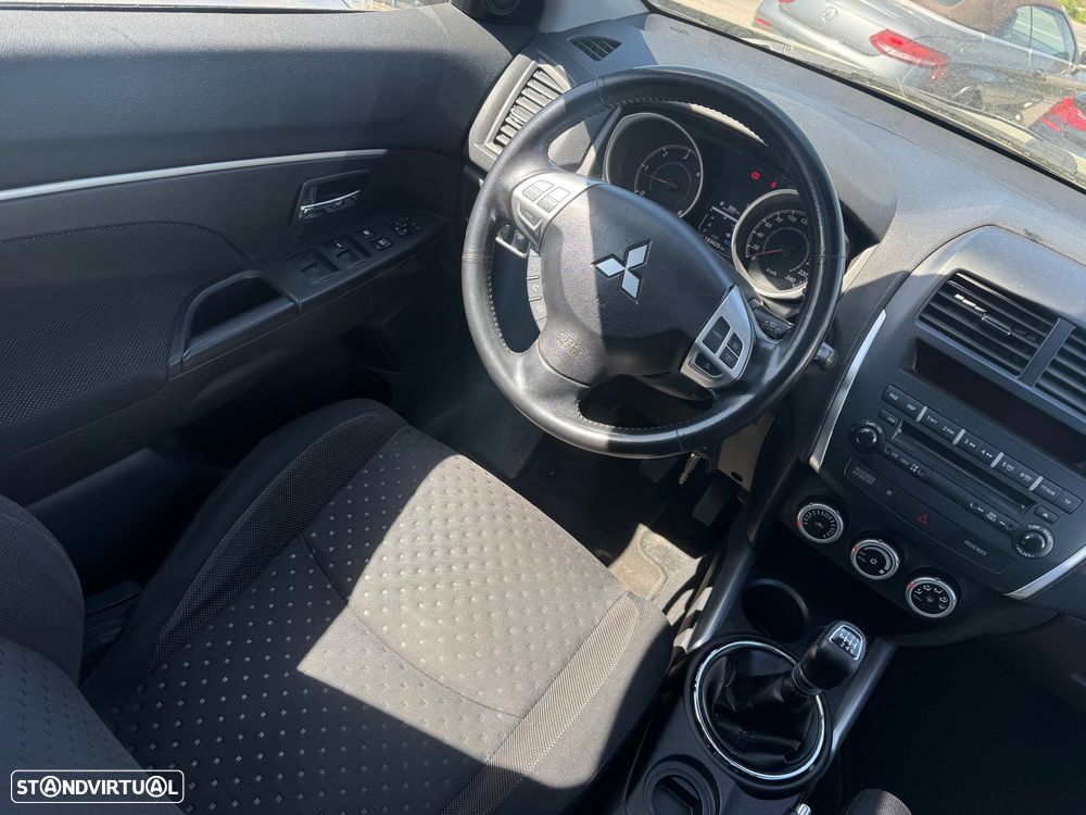 Mitsubishi ASX 1.8 DI-D Intense - 12