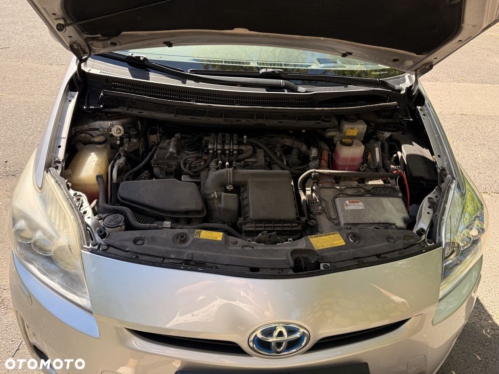 Toyota Prius 1.8 HSD Prestige - 5