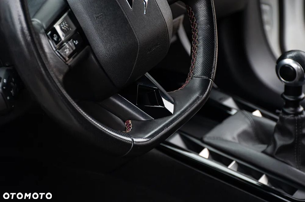 DS Automobiles DS 3 Crossback 1.5 BlueHDi Performance Line - 37