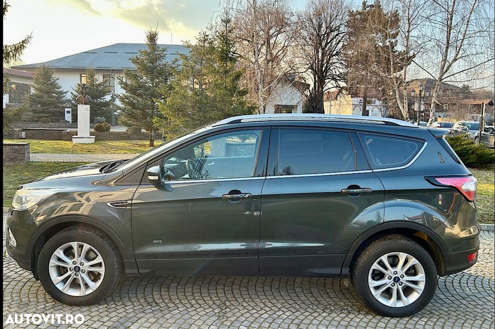 Ford Kuga 2.0 TDCi 4x4 Aut. Titanium - 18