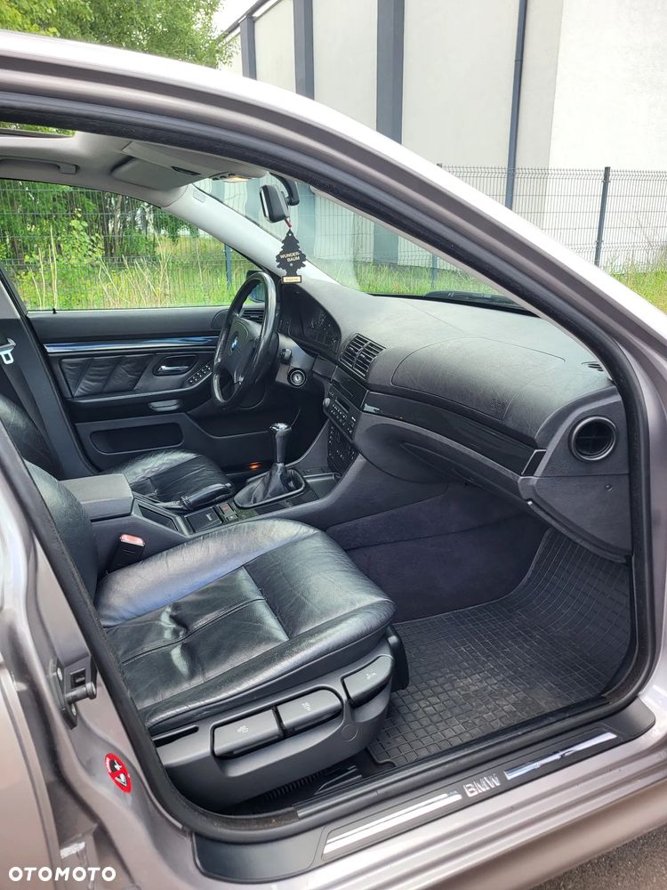 BMW Seria 5 - 13