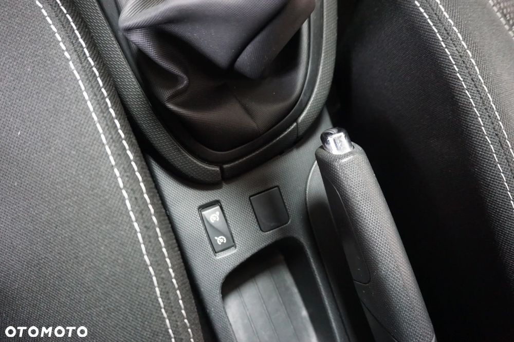 Renault Clio 1.2 16V 75 Expression - 31