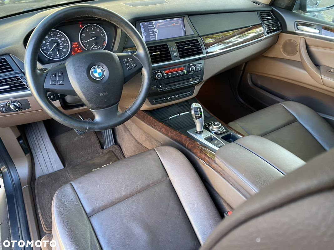 BMW X5 xDrive35i Edition Exclusive - 10