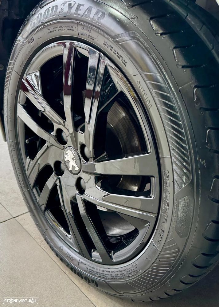 Peugeot 208 PureTech 75 Allure - 2