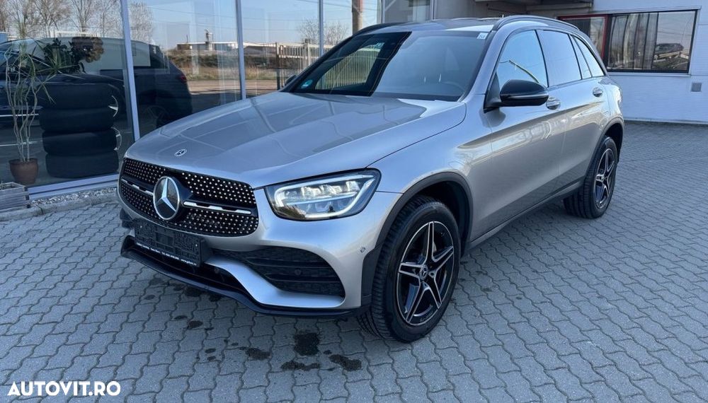 Mercedes-Benz GLC - 1