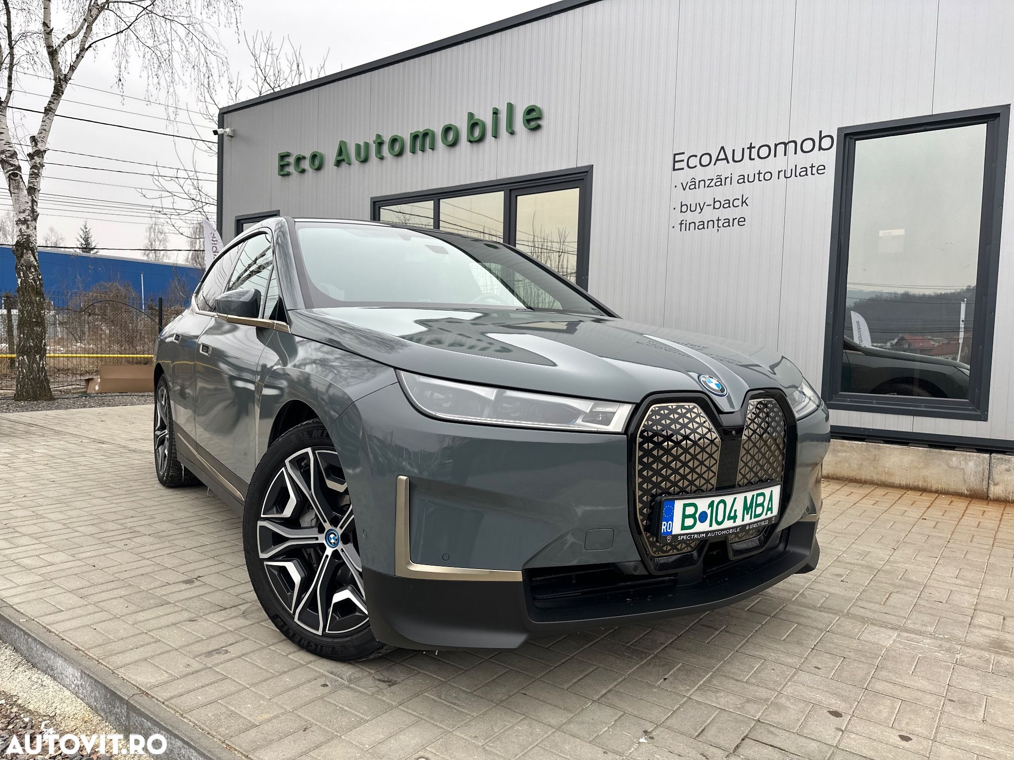 BMW iX xDrive40 - 1