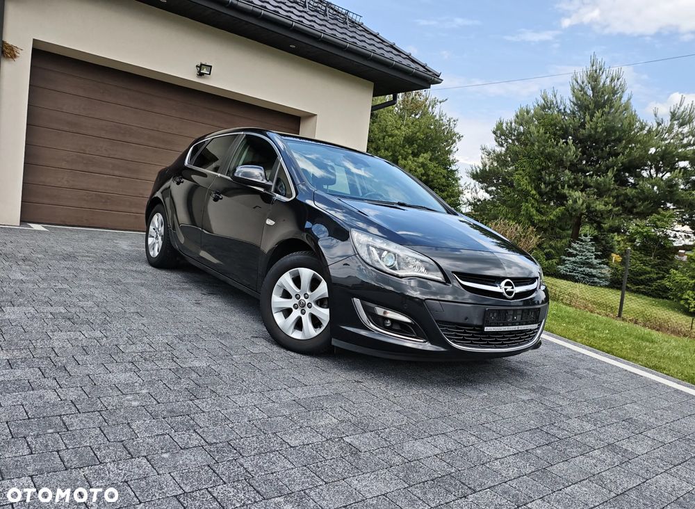 Opel Astra 1.4 Turbo Exklusiv - 1