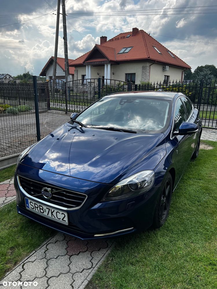 Volvo V40 D4 Drive-E Ocean Race - 3