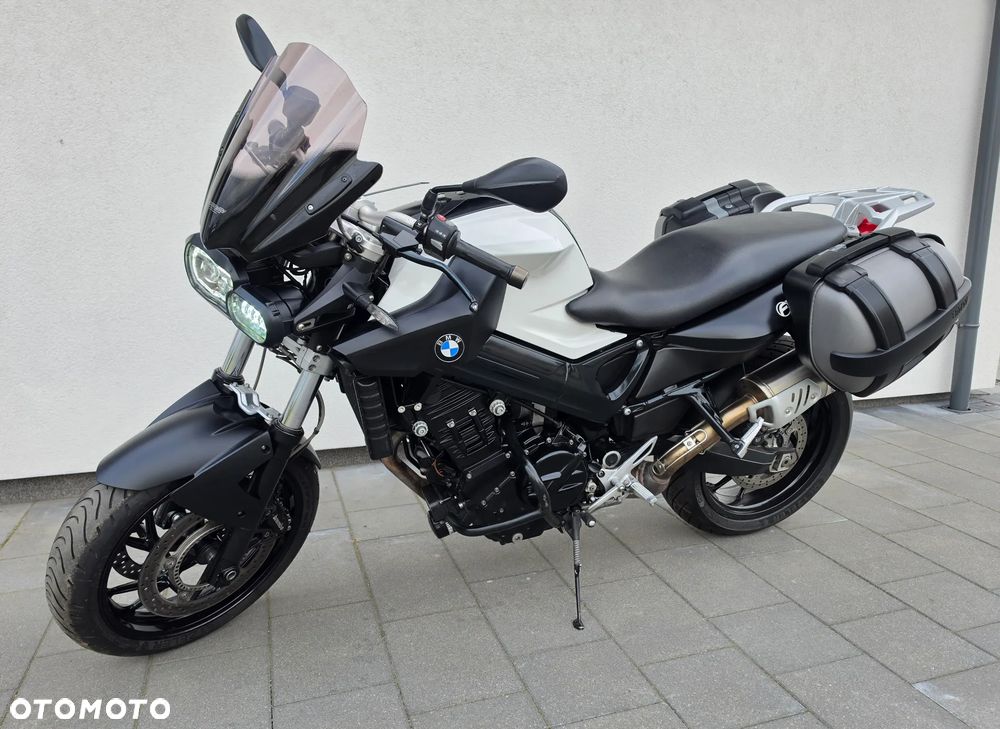 BMW F