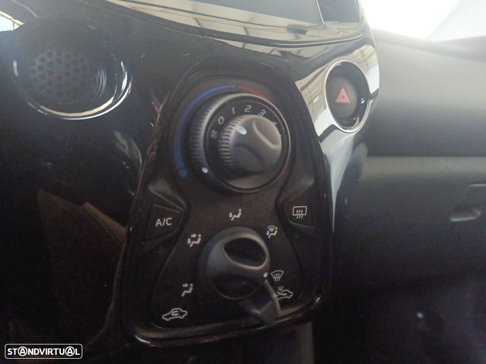 Peugeot 108 1.0 VTi Style - 22