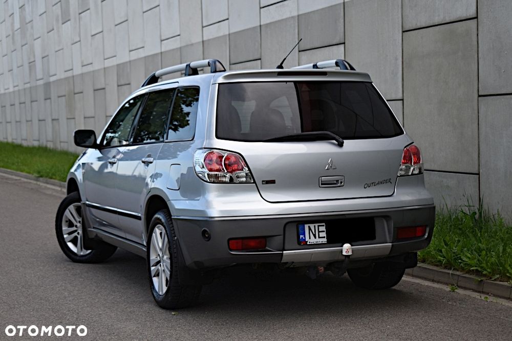 Mitsubishi Outlander 2.4 4WD Automatik Intense - 5