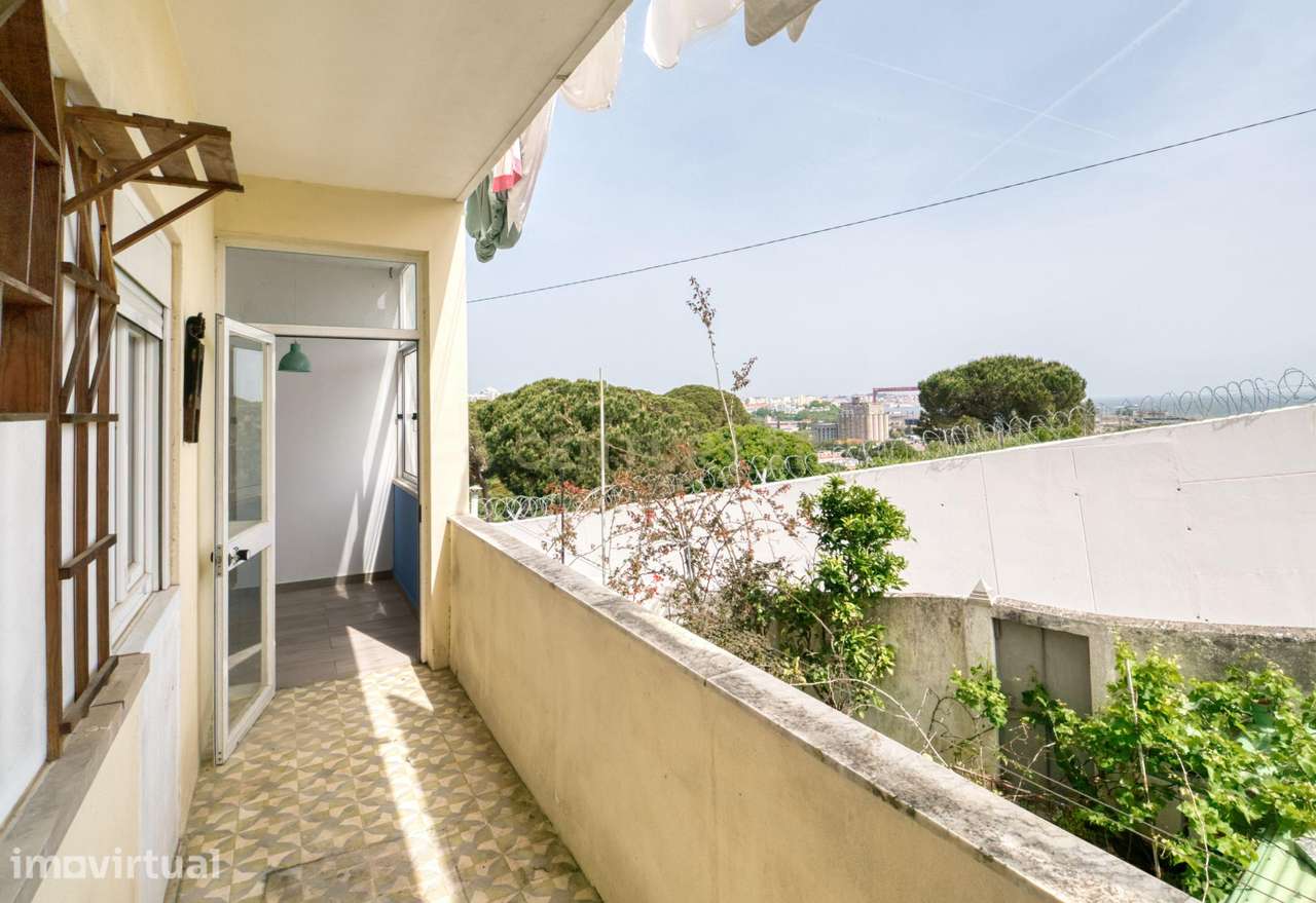 Vende apartamento T3 com vista Rio Tejo - Cova da Piedade - Grande imagem: 3/21