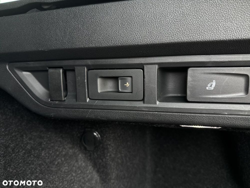 Skoda Octavia 2.0 TDI RS DSG - 35
