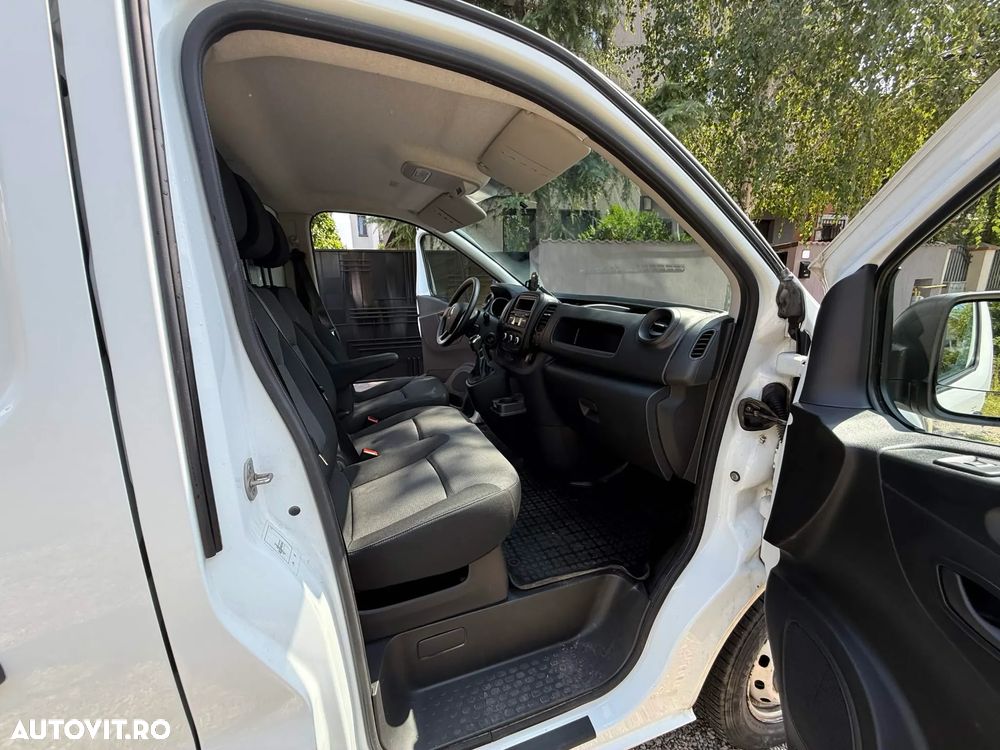 Renault Trafic - 22