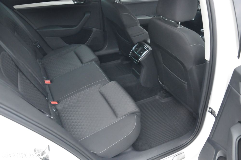 Skoda Superb - 20
