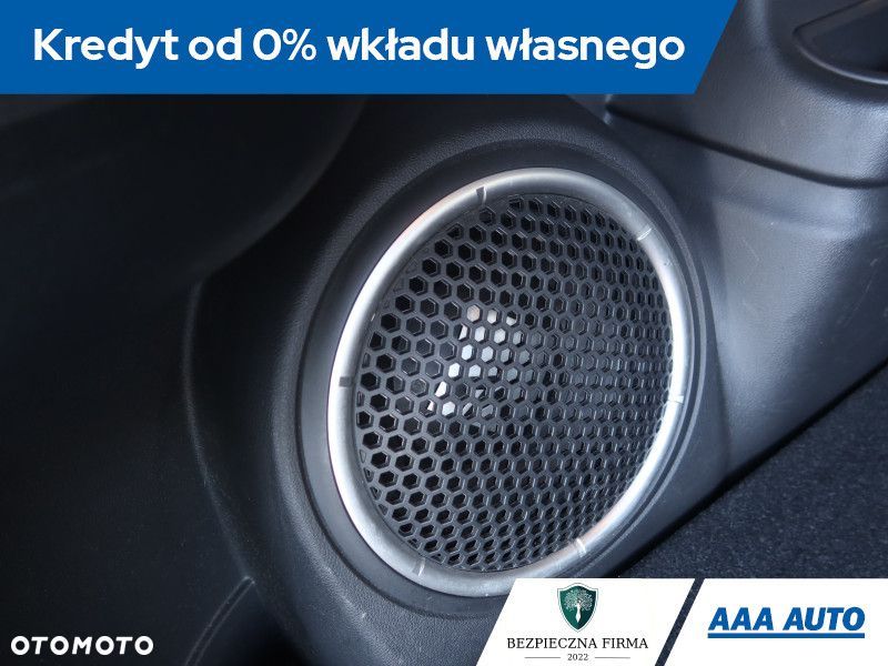 Mitsubishi Outlander - 24