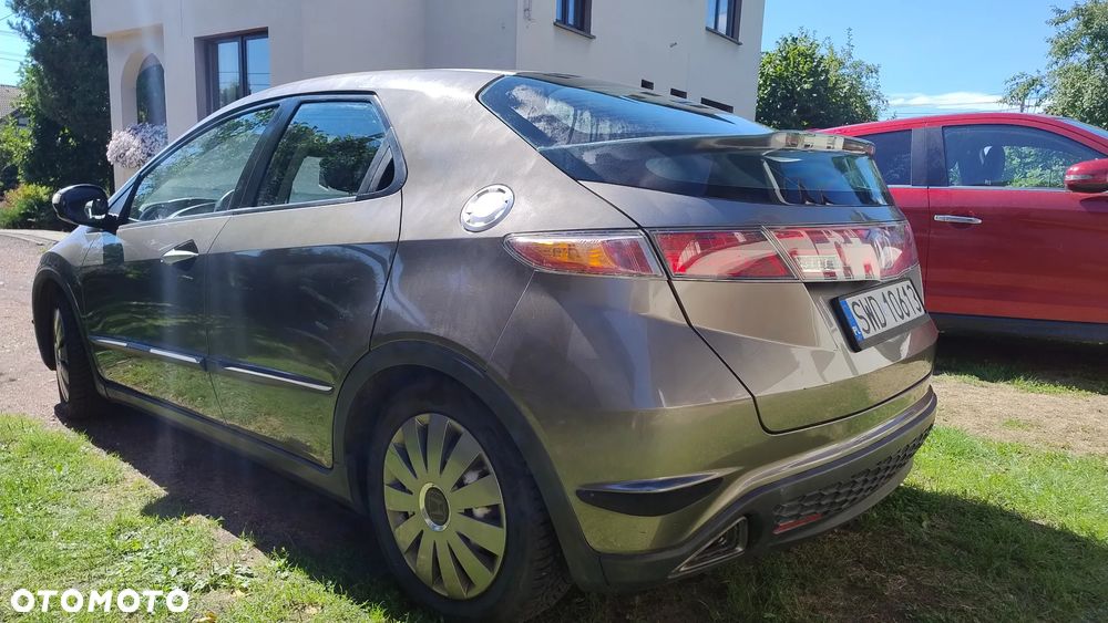 Honda Civic 1.8 Comfort - 8