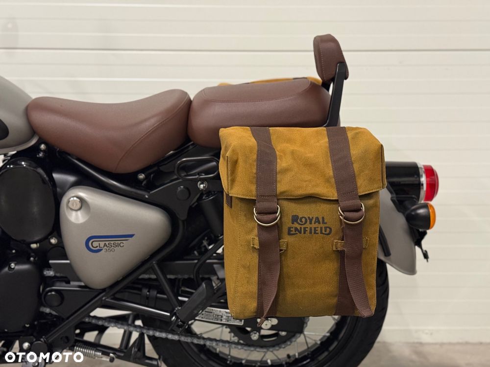 Royal Enfield Classic - 33