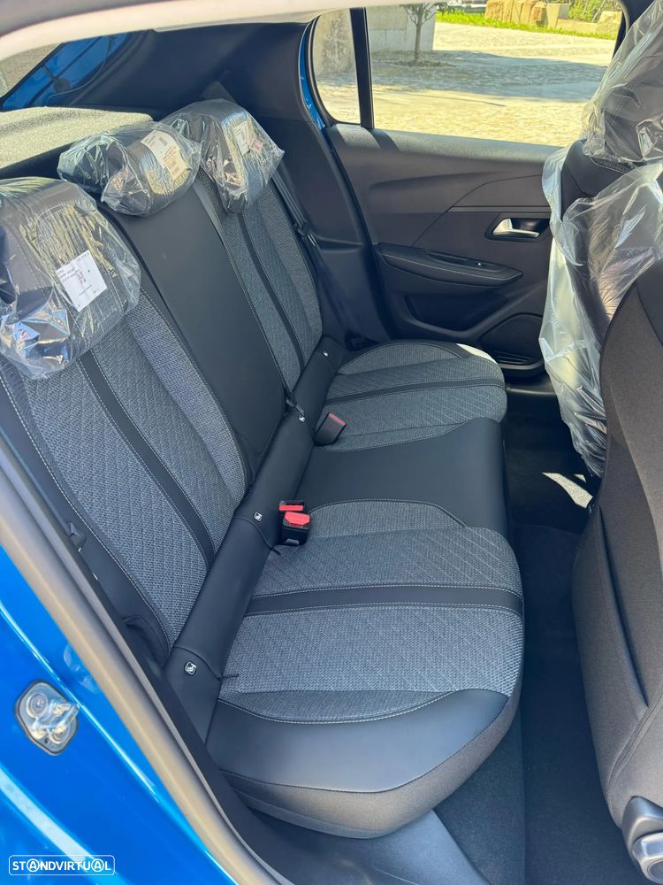 Peugeot e-208 E-Style - 17