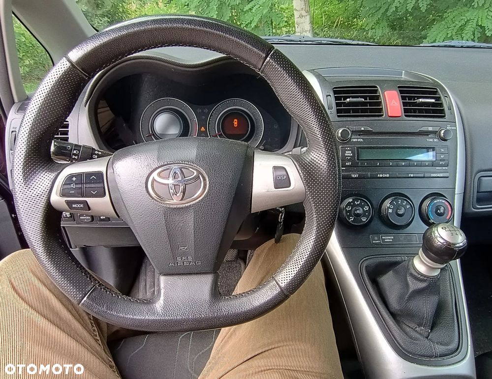 Toyota Auris 1.4 D-4D 2010 - 7