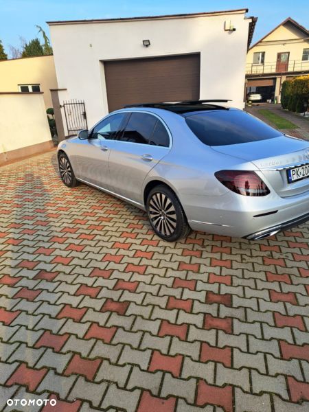 Mercedes-Benz Klasa E 220 d 4-Matic Business Edition 9G-TRONIC - 10