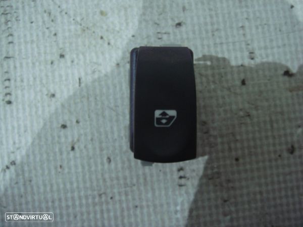 Interruptor Elevador Vidros/ Fecho Portas Renault Clio Iii (Br0/1, Cr0 - 1