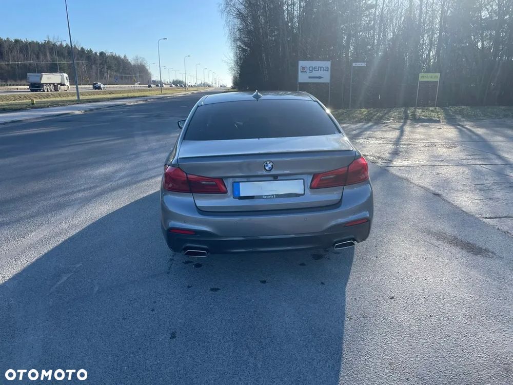 BMW Seria 5 520d M Sport Edition - 24