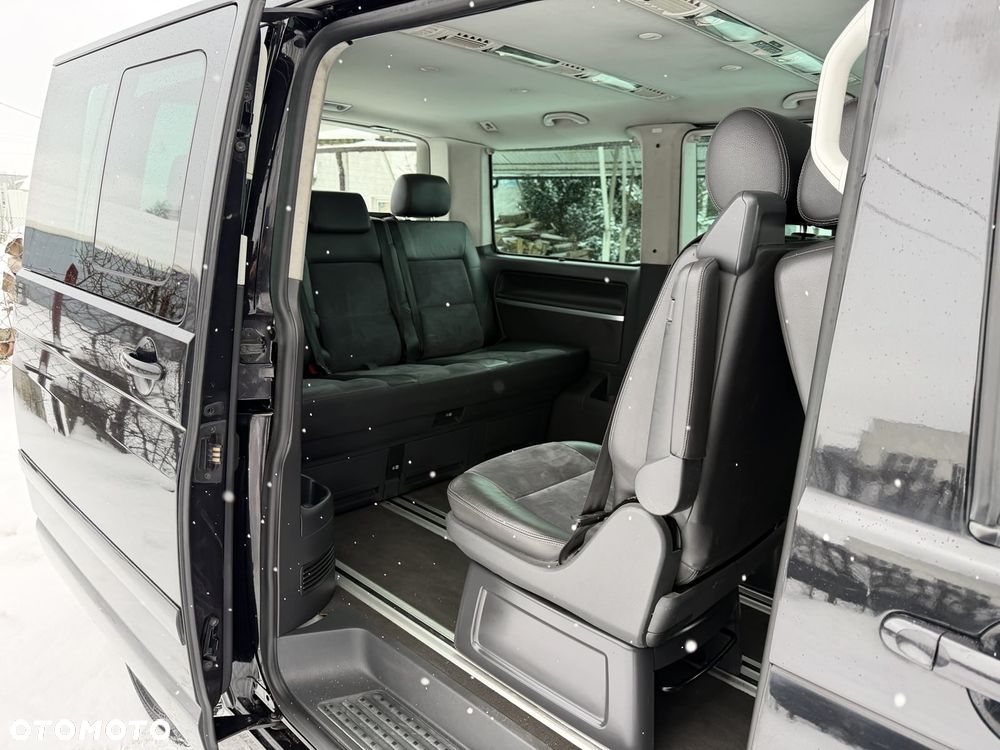 Volkswagen Multivan - 10
