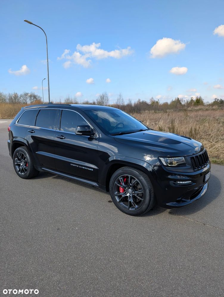 Jeep Grand Cherokee SRT - 9