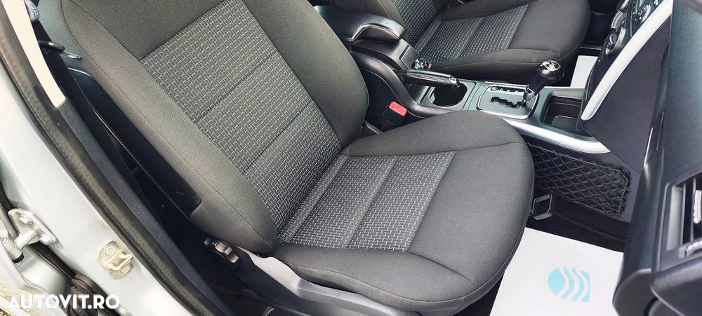 Mercedes-Benz B - 22