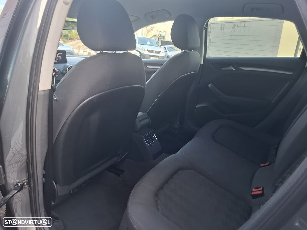 Audi A3 Limousine 1.6 TDI Advance - 34