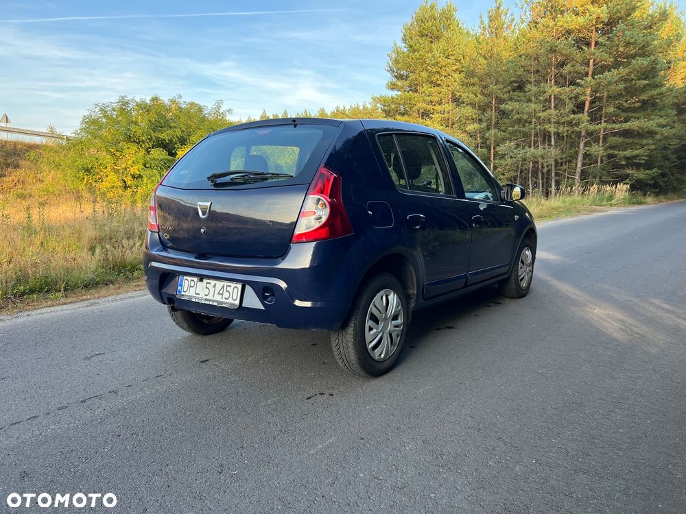 Dacia Sandero - 6
